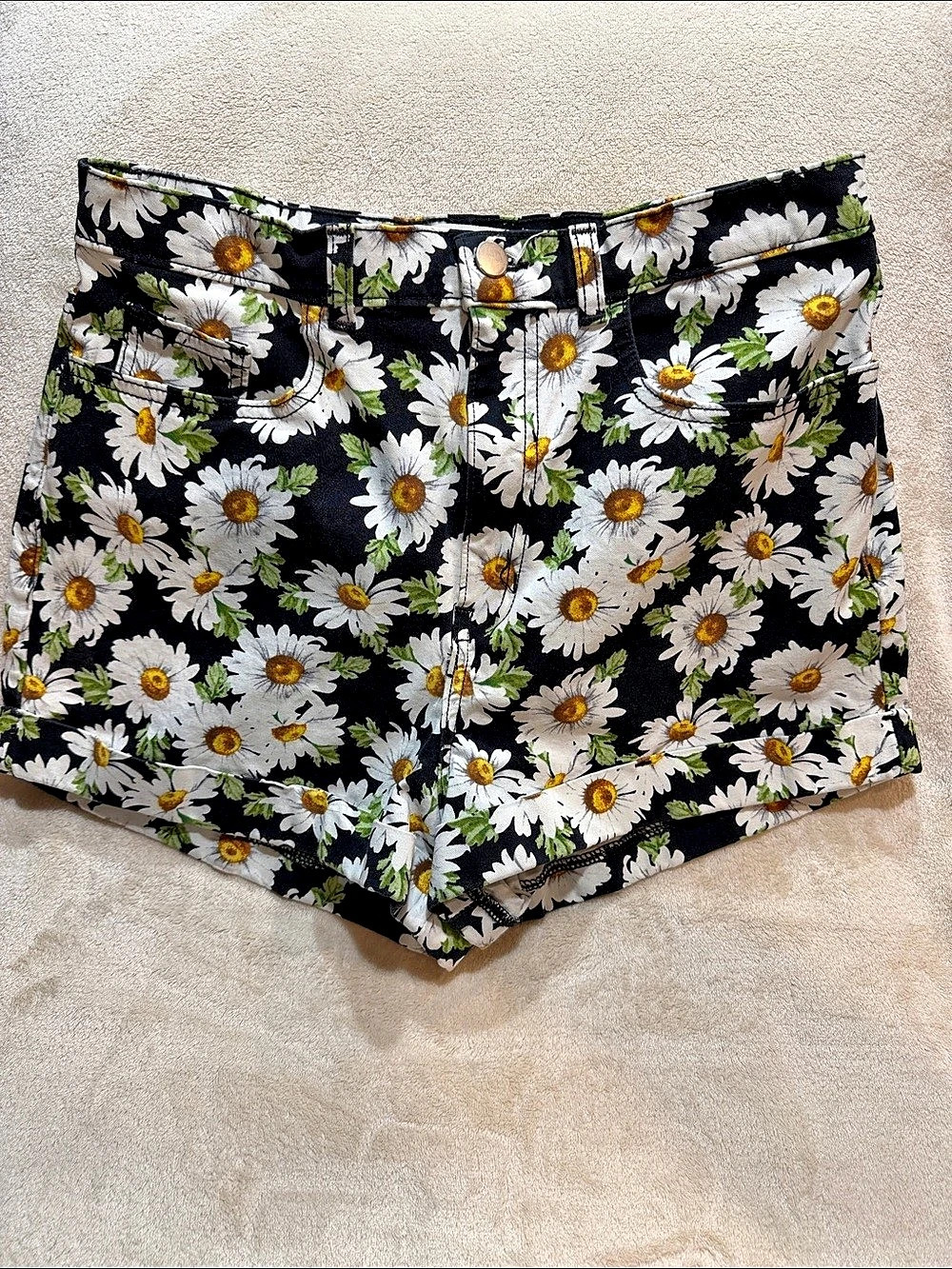 American Apparel High-Waisted Cuff Shorts - Daisy Print Black & White Waist 30